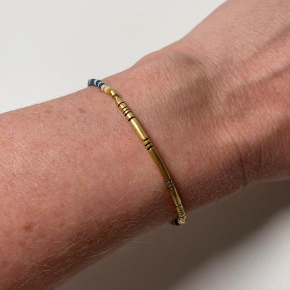 Hand Crafted Beaded Bracelet - Picture 2 of 2